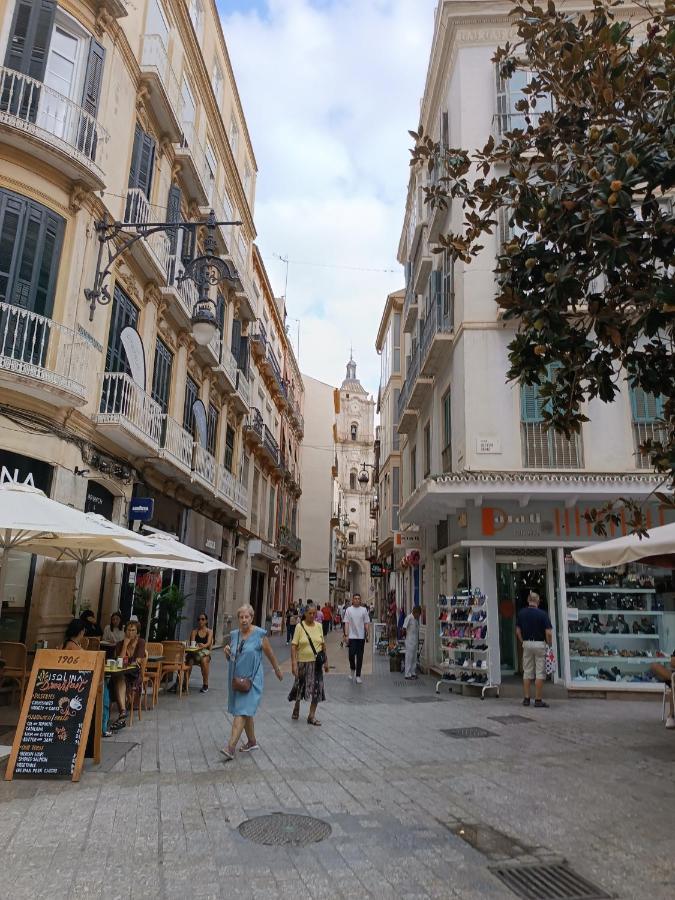 Apartamentos Duende Malaga Luaran gambar