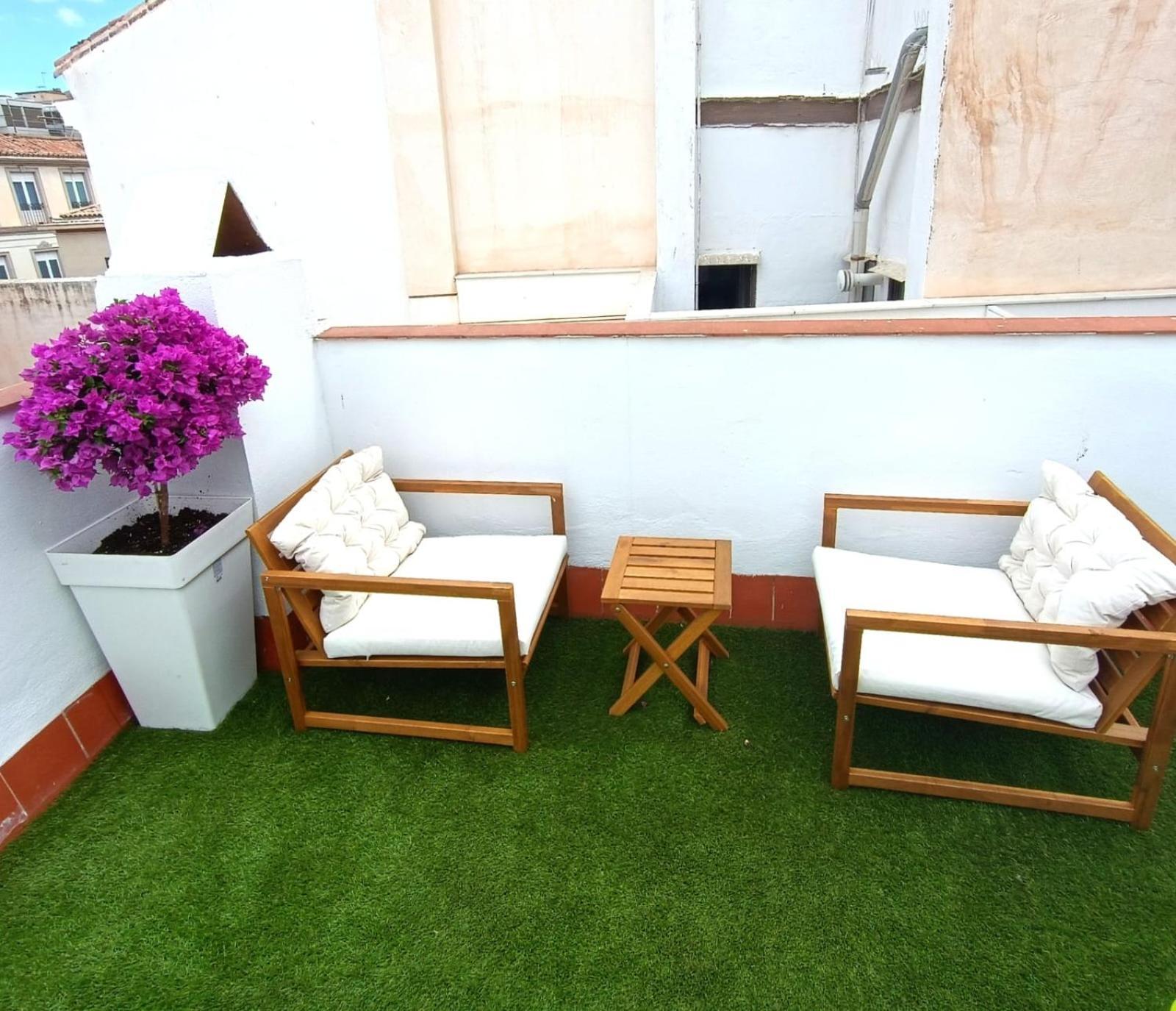 Apartamentos Duende Malaga Luaran gambar